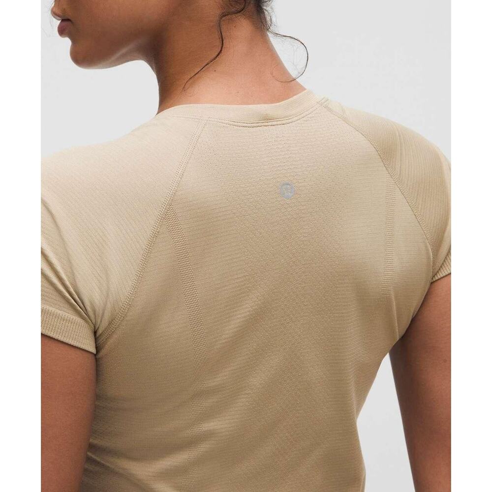 NWT Lululemon Swiftly Tech Short-Sleeve Shirt 2.0 *Hip Length MSRP $68 - Size 2 - Picture 5 of 5